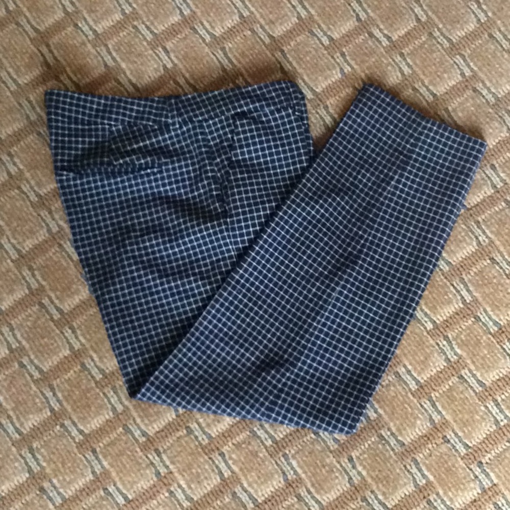 Old Navy Harper Black/White Pattern Cropped Pants